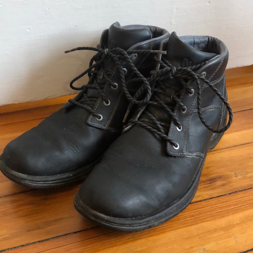 Mens Merrel Lace Up Waterproof Leather boots Size 13